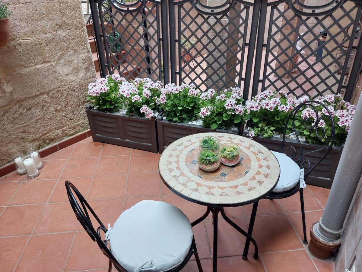 Suite Del Conservatorio Nel Centro Storico Lecce Zewnętrze zdjęcie